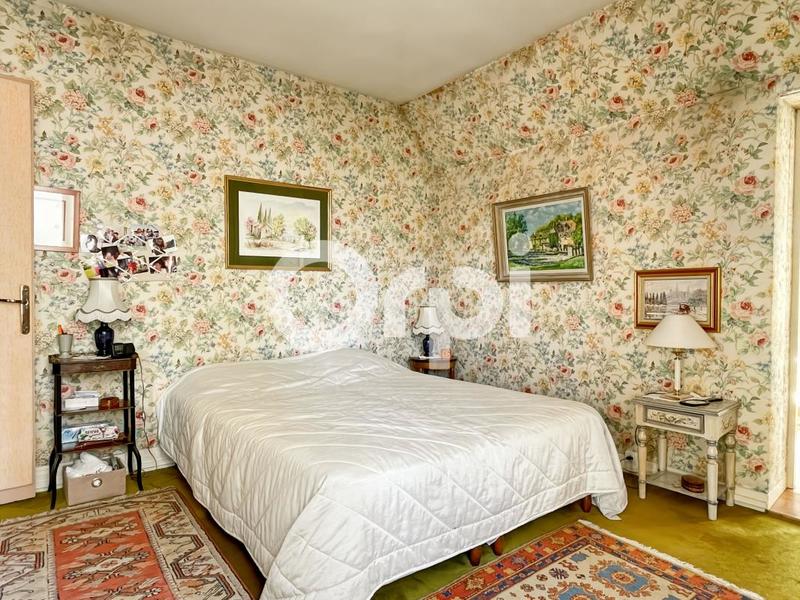 Maison - 187 m² - 7 pièces