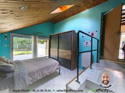 Maison - 99 m² - 5 pièces