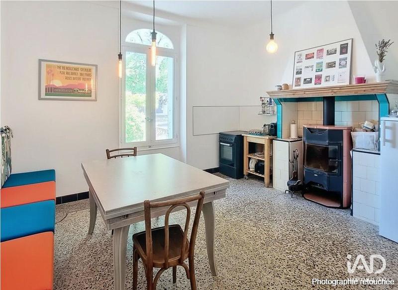 Maison - 224 m² - 8 pièces