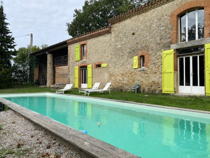 Maison en pierre - 330 m² - 7 pièces