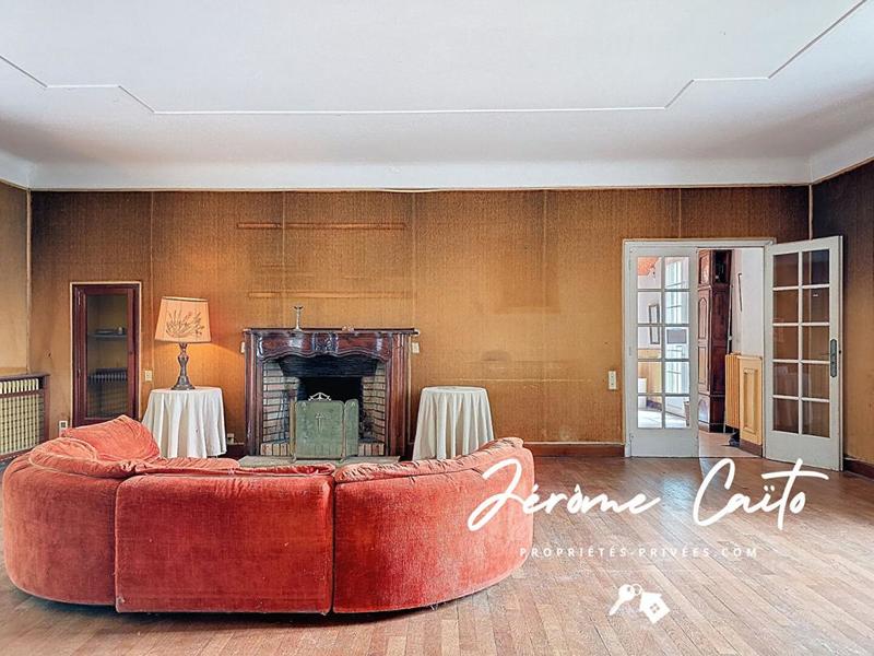 Demeure - 858 m² - 20 pièces