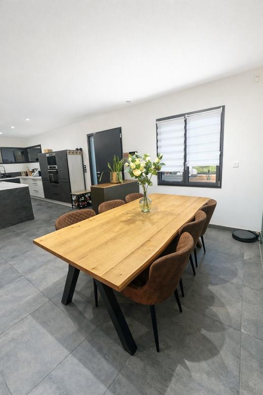 Maison - 140 m² - 5 pièces