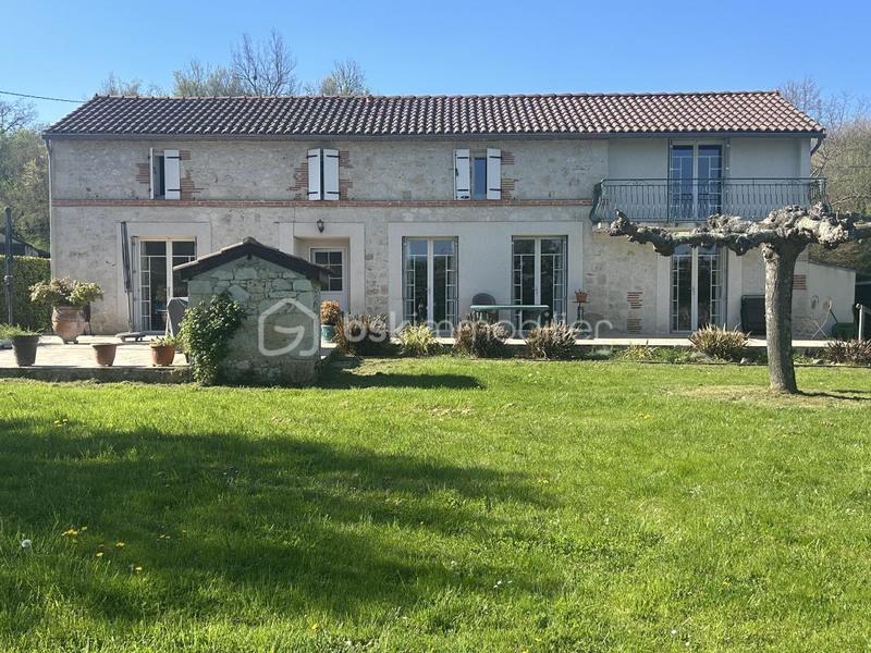 Maison en pierre - 175 m² - 6 pièces