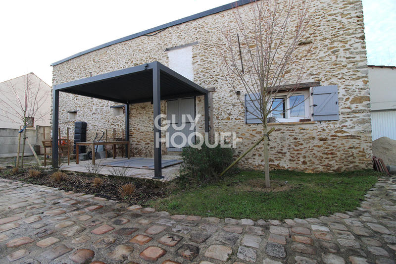 Maison - 151 m² - 6 pièces