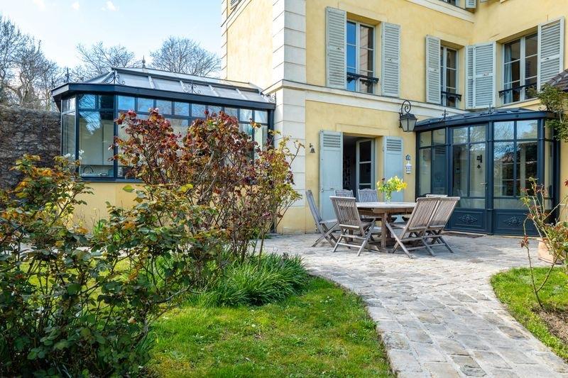 Maison - 210 m² - 8 pièces