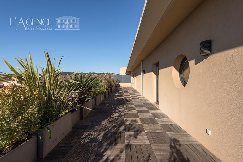 Appartement - 250 m² - 5 pièces