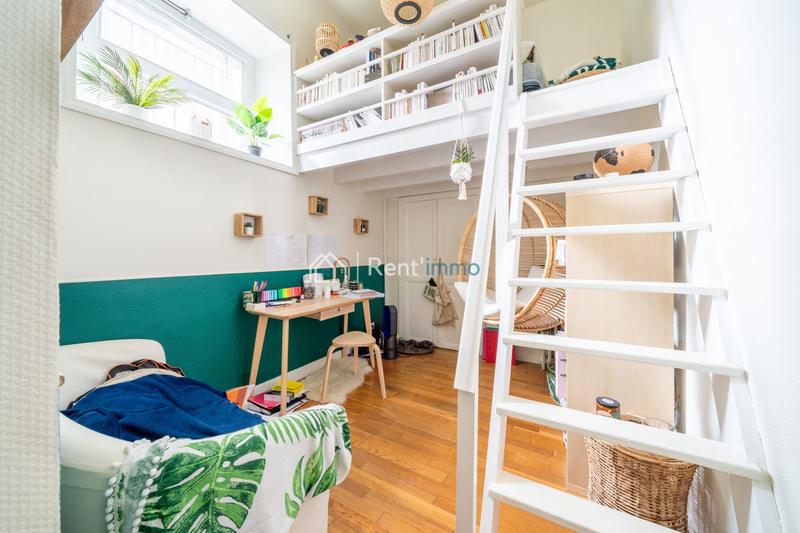 Appartement - 225 m² - 7 pièces