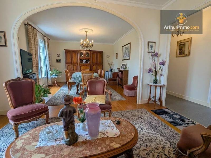 Maison - 138 m² - 5 pièces