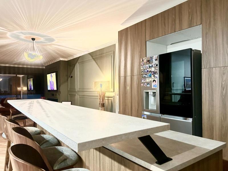 Maison - 205 m² - 7 pièces