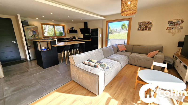 Maison - 135 m² - 6 pièces