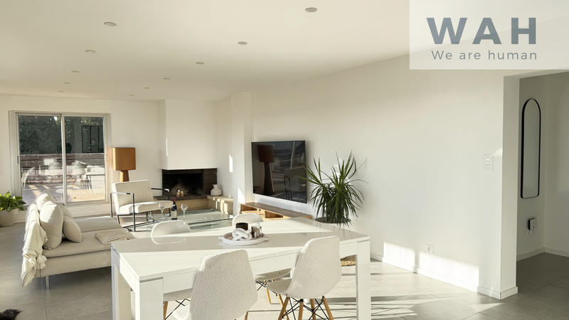 Loft - 101 m² - 4 pièces