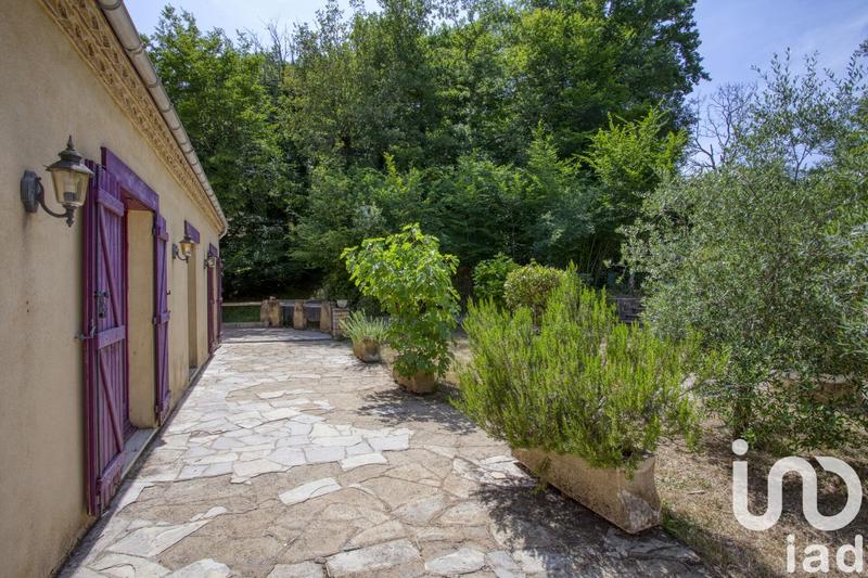 Maison - 200 m² - 5 pièces