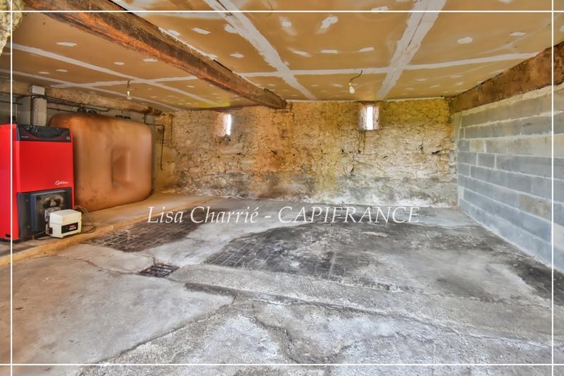 Propriété - 324 m² - 10 pièces