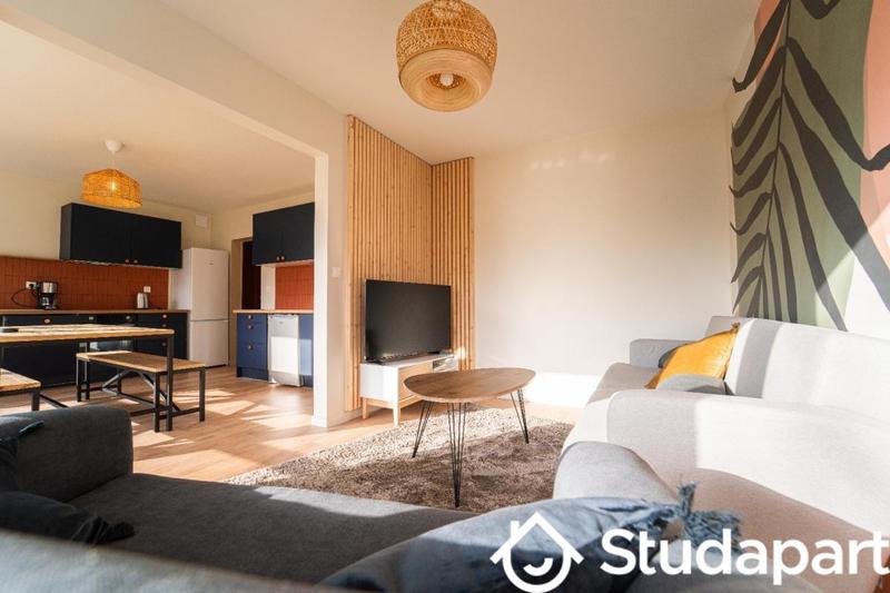 Chambre - 11 m² - 1 pièce