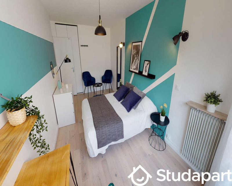 Chambre - 70 m² - 1 pièce