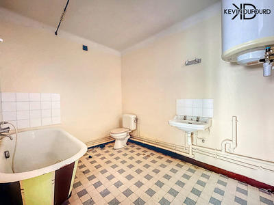 Appartement - 80 m² - 4 pièces