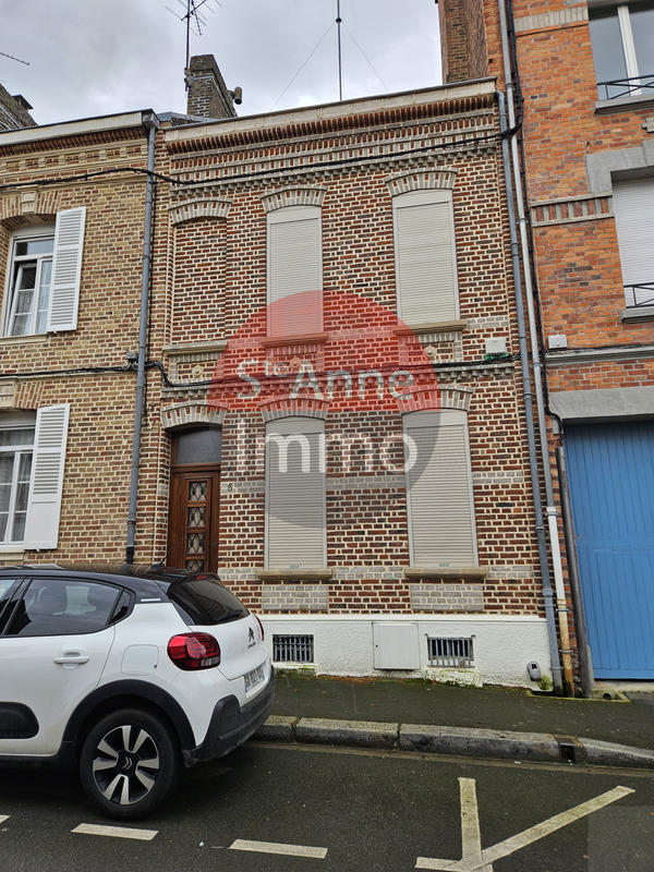 Maison - 90 m² - 6 pièces