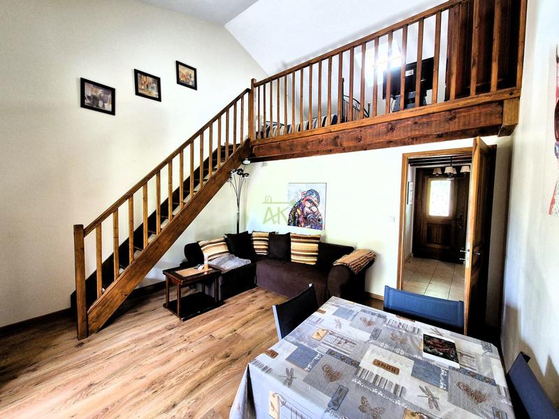 Maison traditionnelle - 313 m² - 11 pièces