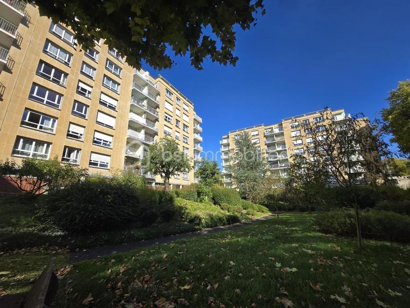 Appartement - 76 m² - 4 pièces