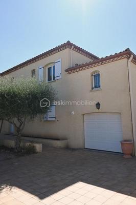 Maison - 210 m² - 7 pièces