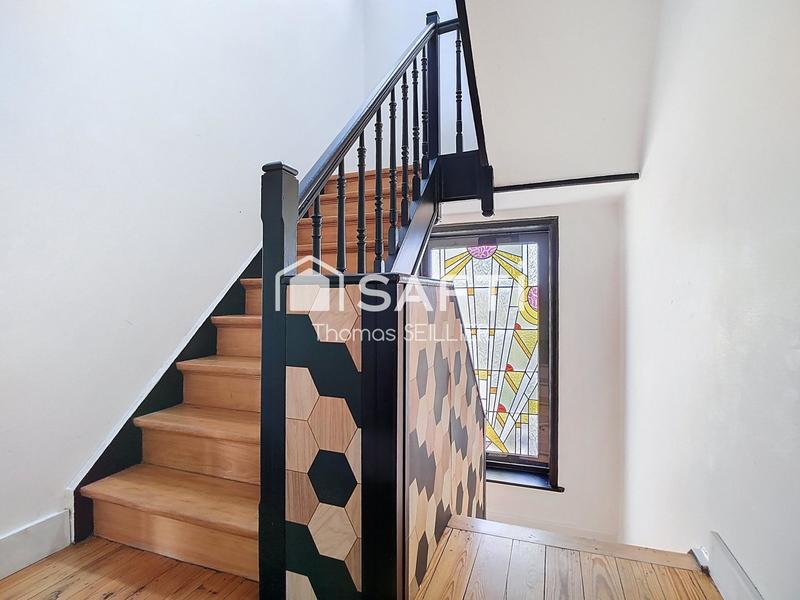 Maison - 297 m² - 14 pièces