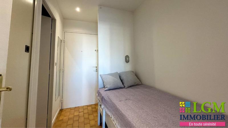 Studio - 25 m² - 1 pièce