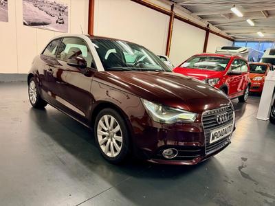 Audi A1 1.6tdi 105ch - 43400Kms / 1ere Main