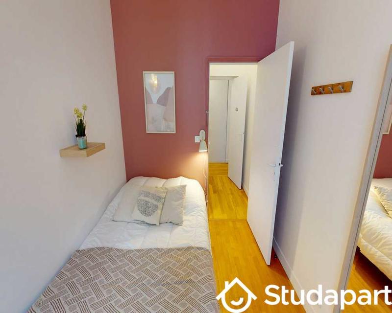 Chambre - 110 m² - 1 pièce