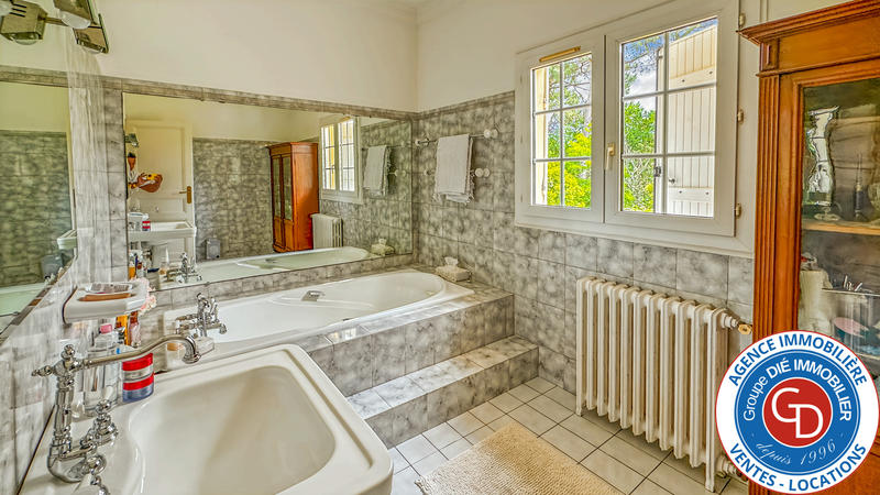 Maison - 160 m² - 6 pièces