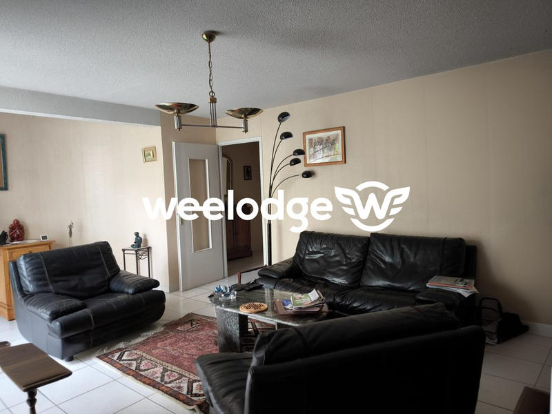 Appartement - 80 m² - 4 pièces