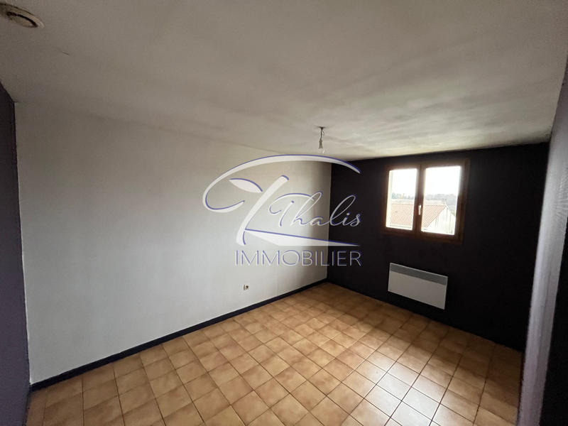 Maison traditionnelle - 171 m² - 8 pièces