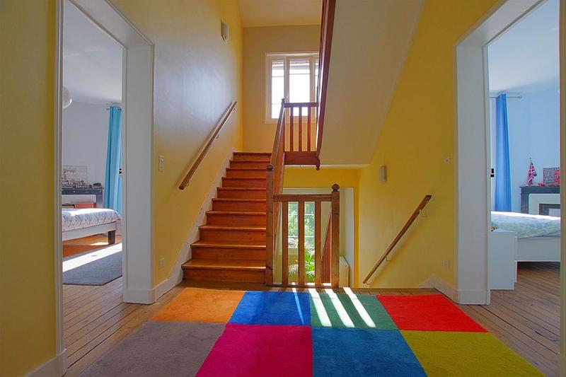 Maison - 286 m² - 9 pièces