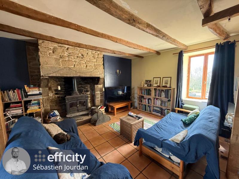 Maison - 448 m² - 19 pièces