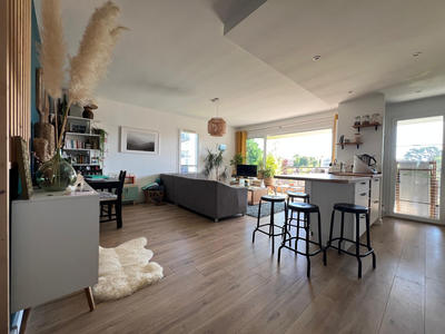 Appartement - 64 m² - 3 pièces