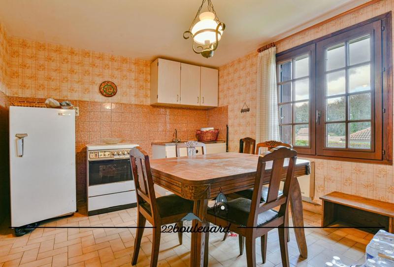 Maison - 170 m² - 8 pièces
