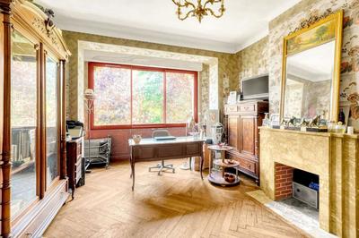 Maison - 200 m² - 6 pièces