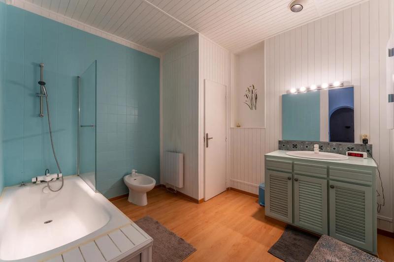 Maison en pierre - 174 m² - 7 pièces