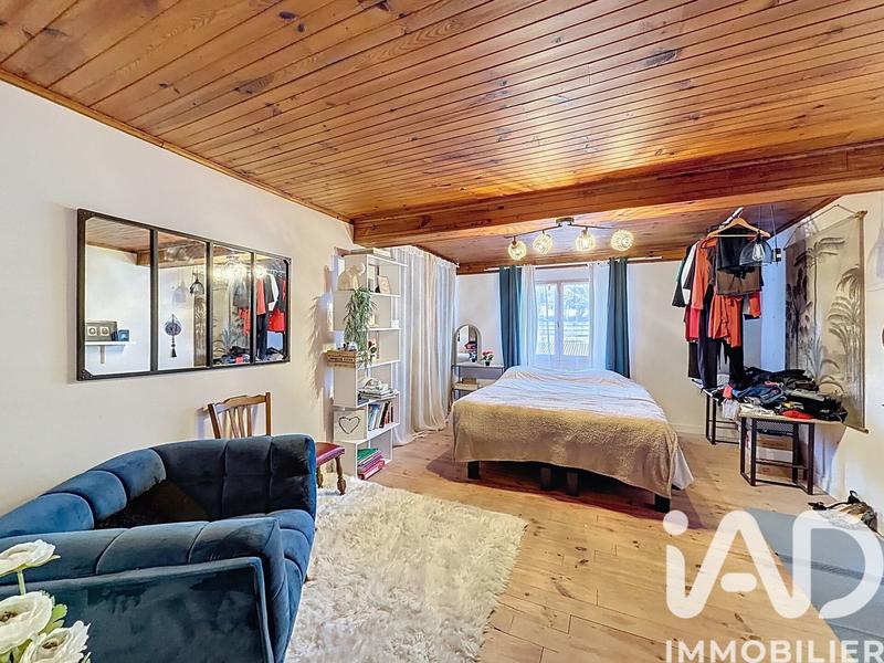 Maison - 150 m² - 4 pièces