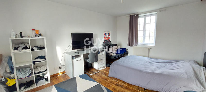 Maison - 218 m² - 9 pièces