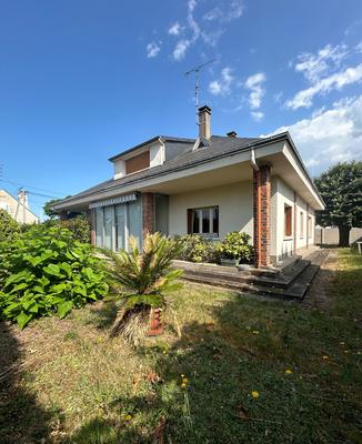 Maison traditionnelle - 132 m² - 6 pièces