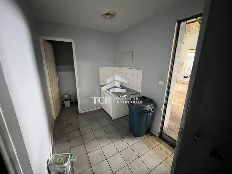 Local d'activités - 780 m²