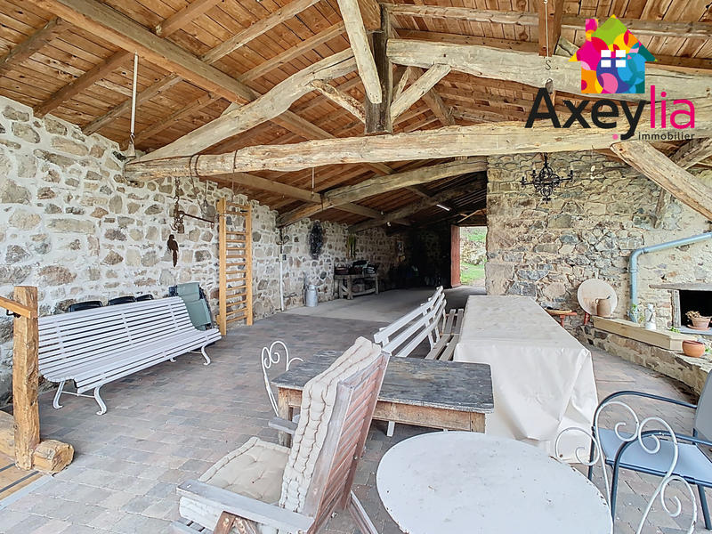 Maison - 288 m² - 10 pièces