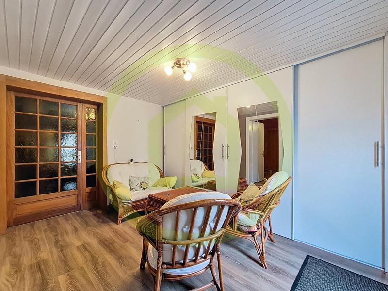 Maison - 211 m² - 8 pièces