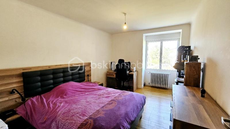 Demeure - 200 m² - 7 pièces