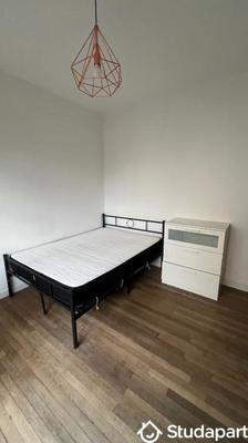 Chambre - 12 m² - 1 pièce