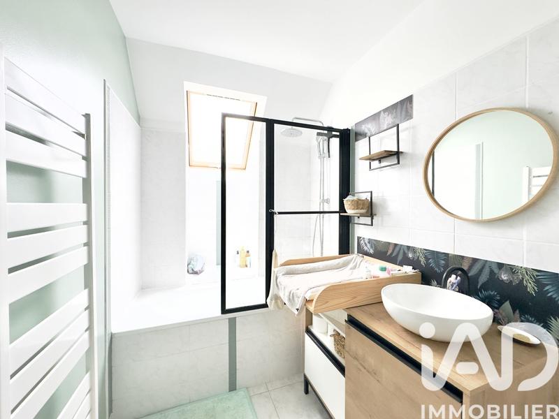 Maison - 84 m² - 4 pièces