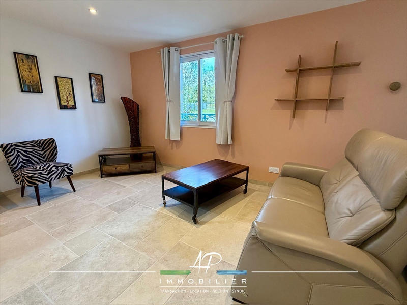 Appartement - 67 m² - 2 pièces