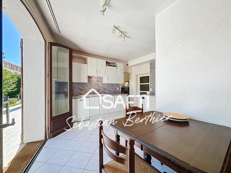 Maison - 180 m² - 6 pièces