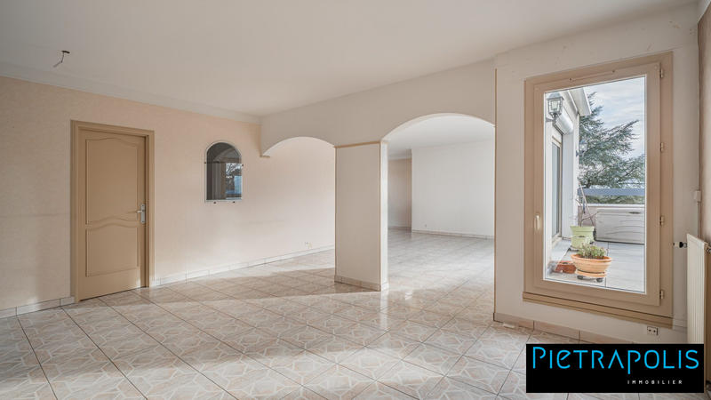 Appartement - 109 m² - 4 pièces