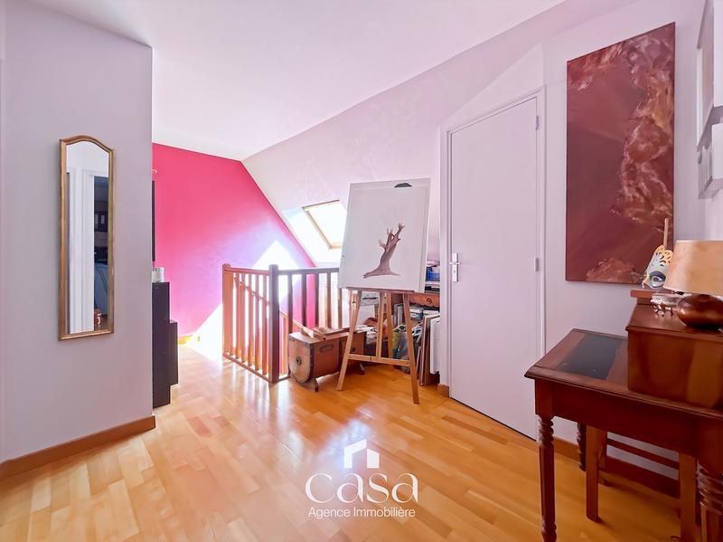 Maison - 143 m² - 7 pièces